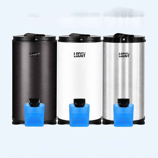 Lodgy wascentrifuge 6 kg in zwart, wit en RVS-look naast elkaar op een lichtblauwe achtergrond, elk met blauwe afvoertuit